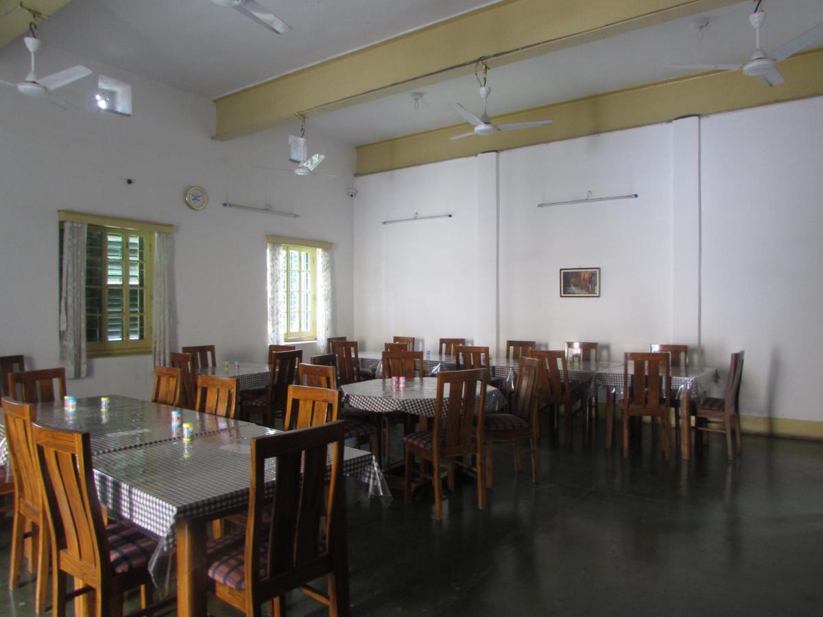 Ywca Gallway Guest House Calcutta Exterior foto