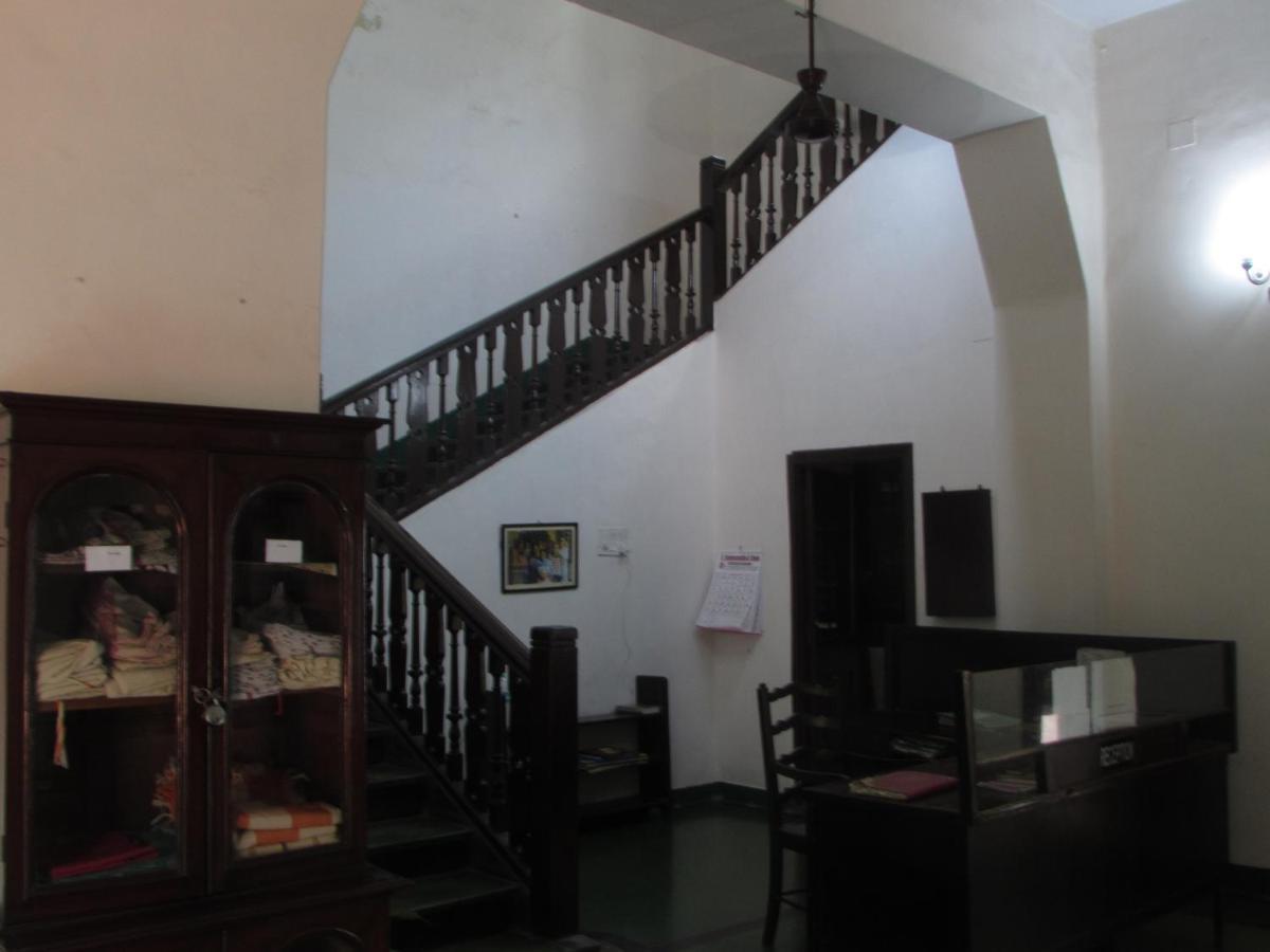 Ywca Gallway Guest House Calcutta Exterior foto